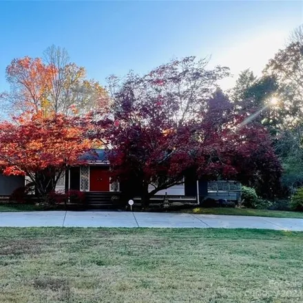 Buy this 4 bed house on 2537 Fairfax Drive in Gardner Park, Gastonia