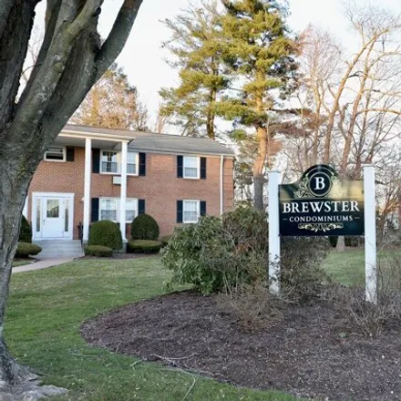 Rent this 1 bed condo on 27 Brewster Road in Glastonbury, CT 06033
