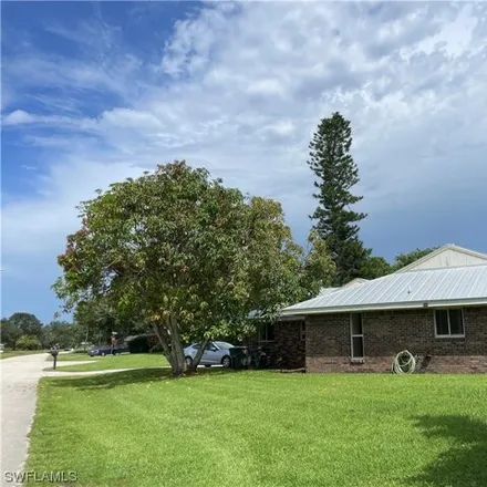 Image 4 - 225 Saginaw Avenue, Clewiston, Hendry County, FL 33440, USA - House for sale