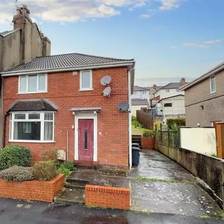 Buy this 3 bed house on 7 Queens Road in Bristol, BS4 2LU