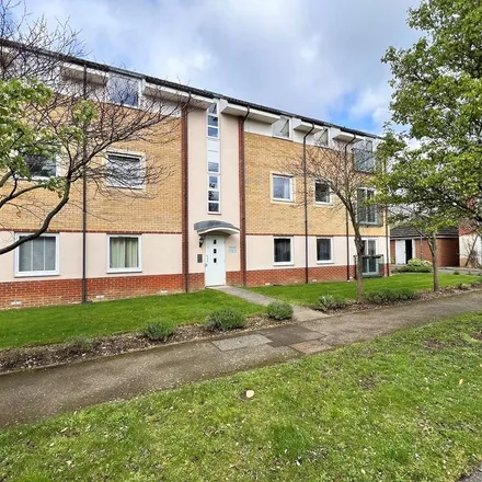 Rent this 2 bed apartment on Eddington Crescent in Stanborough, AL7 4SY