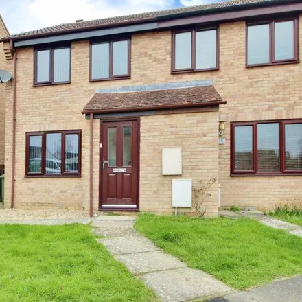 Rent this 3 bed duplex on Manor Close in Buckden, PE19 5XR