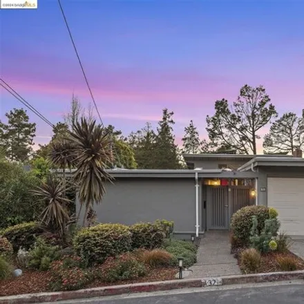 Image 1 - Blake Garden, 70 Rincon Drive, Kensington, Contra Costa County, CA 94707, USA - House for sale