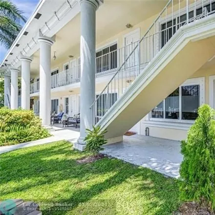 Buy this 2 bed condo on 4527 Northeast 21st Avenue in Coral Ridge Isles, Fort Lauderdale