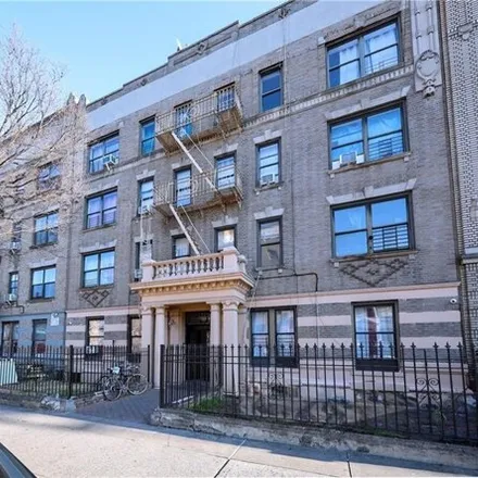 Image 1 - 8699 Bay Parkway, New York, NY 11214, USA - House for sale