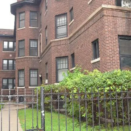 Image 6 - Mount Carmel School, West Belmont Avenue, Chicago, IL 60657, USA - Apartment for rent