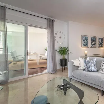 Image 7 - Puerto Banús (Hotel Pyr), Autovía del Mediterráneo, 29660 Marbella, Spain - Apartment for rent