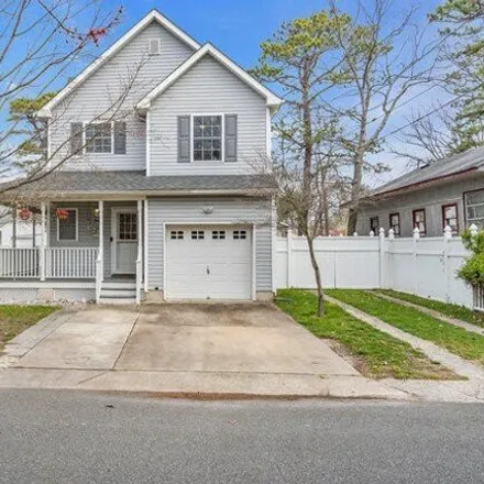Buy this 3 bed house on 1874 Wainwright Road in Toms River, NJ 08753