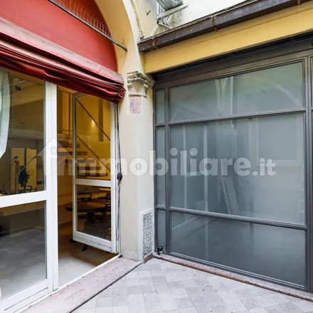 Image 2 - Via Urbana 5, 40123 Bologna BO, Italy - Apartment for rent
