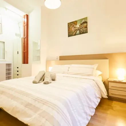 Image 9 - Calle de San Vicente Ferrer, 70, 28015 Madrid, Spain - Apartment for rent