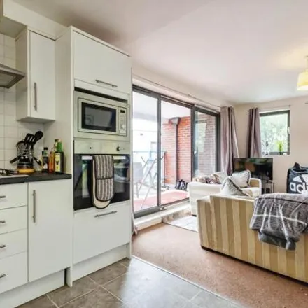 Image 3 - 2 Welby Avenue, Nottingham, NG7 1QL, United Kingdom - Apartment for sale