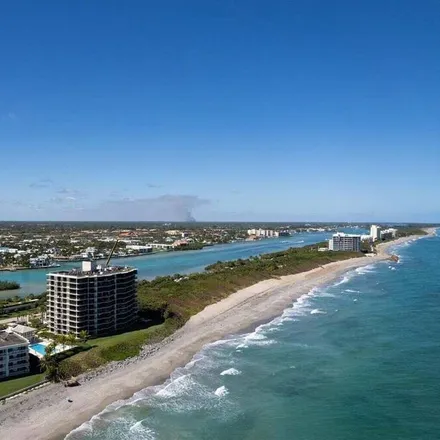 Rent this 2 bed condo on Jupiter in FL, 33458