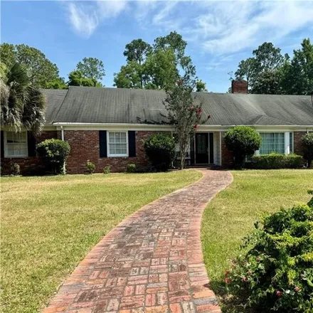 Buy this 5 bed house on 1001 Coral Rd in Waycross, Georgia
