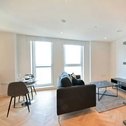 Image 2 - Two Fifty One, 251 Southwark Bridge Road, London, SE1 6FQ, United Kingdom - Apartment for rent