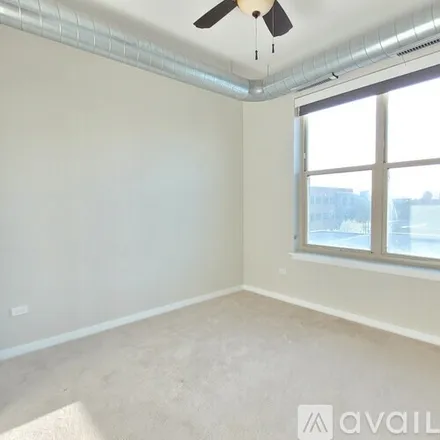 Rent this 2 bed condo on 1228 W Monroe St