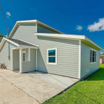 Buy this 4 bed house on 171 Comeaux Drive in Lockport, Lafourche Parish