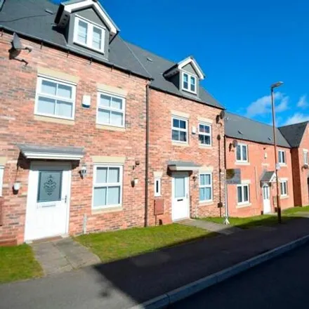 Rent this 3 bed townhouse on Old Dryburn Way in Durham, DH1 5SE