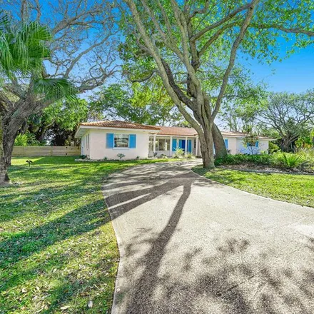 Buy this studio house on 251 Orlando Boulevard