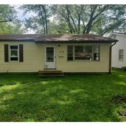 Buy this 3 bed house on 2956 Godfrey Street in Belleville, IL 62226