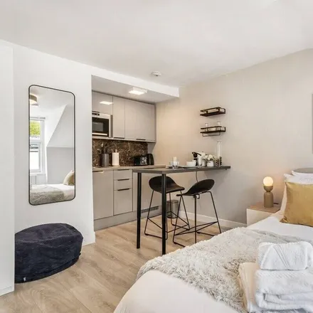 Image 6 - London, W2 3BG, United Kingdom - Apartment for rent