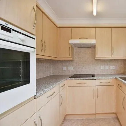 Image 2 - Pritchard Court, Cardiff Road, Cardiff, CF5 2DP, United Kingdom - Apartment for sale