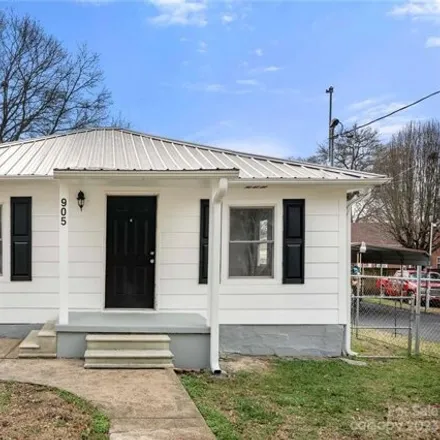Buy this 2 bed house on 935 Glenview Avenue in Groves, Gastonia