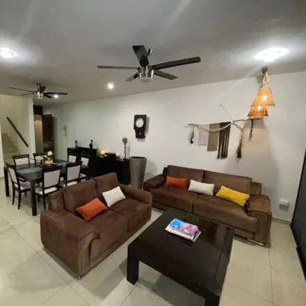 Buy this 3 bed house on unnamed road in Temozón Norte, 97110 Mérida