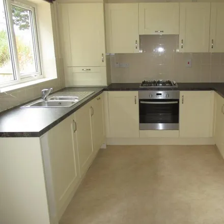 Rent this 3 bed townhouse on Go Local Extra in 1 Lo Lane, Ackworth