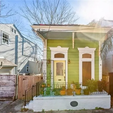 Image 2 - 3824 Dauphine Street, Bywater, New Orleans, LA 70117, USA - House for sale