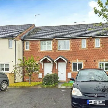 Buy this 2 bed townhouse on Banbury Close in Wokingham, RG41 2YT