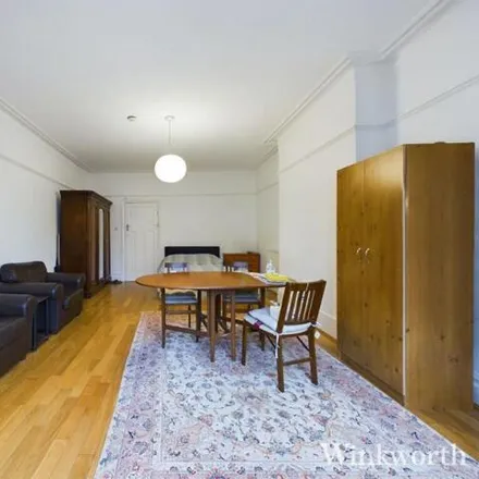 Image 6 - West Lodge Avenue, London, W3 9SH, United Kingdom - Apartment for sale