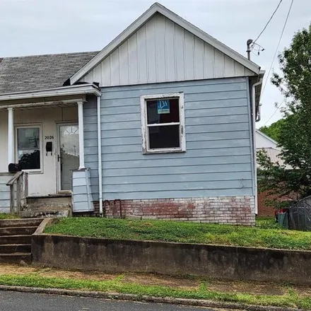 Buy this 3 bed house on 1301 North 21st Street in Clarksburg, WV 26301