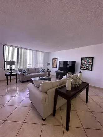 Image 7 - 3439 South Ocean Drive, Beverly Beach, Hollywood, FL 33019, USA - Condo for rent