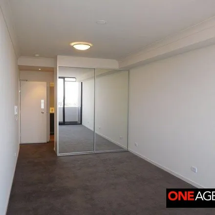 Image 8 - Lateral Residences, Macquarie Street, Sydney NSW 2170, Australia - Apartment for rent