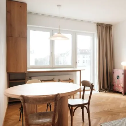 Rent this 2 bed apartment on Glogauer Straße 18 in 10999 Berlin, Germany