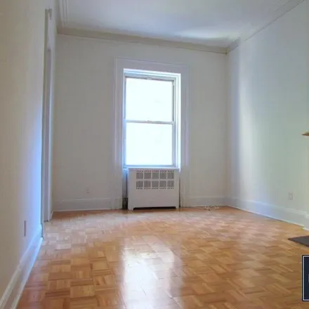 Rent this 1 bed apartment on 147 East 72nd Street in New York, NY 10021