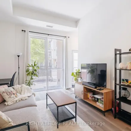 Image 2 - 38 Iannuzzi Street, Old Toronto, ON M5V 0G7, Canada - Townhouse for rent