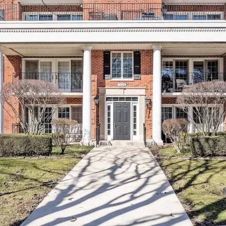 Image 3 - 406 Park Avenue, Clarendon Hills, DuPage County, IL 60514, USA - Condo for sale