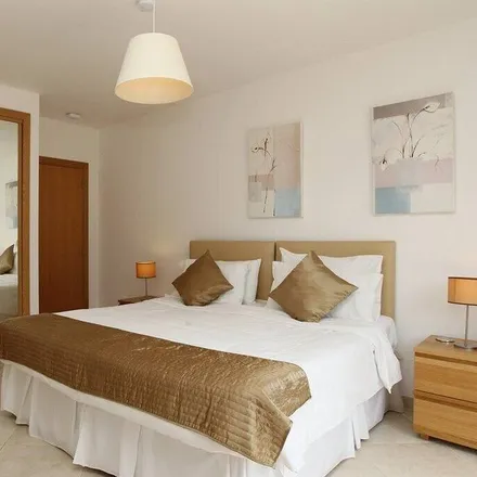 Rent this 4 bed house on 8900-035 Distrito de Évora