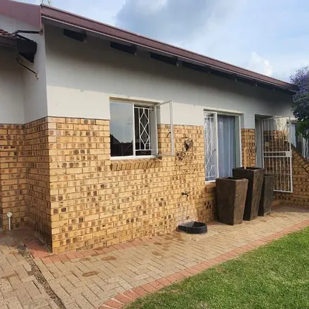 Image 3 - Martina Street, Emalahleni Ward 34, eMalahleni, 1035, South Africa - Townhouse for rent