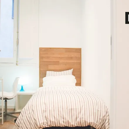 Rent this 9 bed room on Calle de Miguel Servet in 1, 28012 Madrid