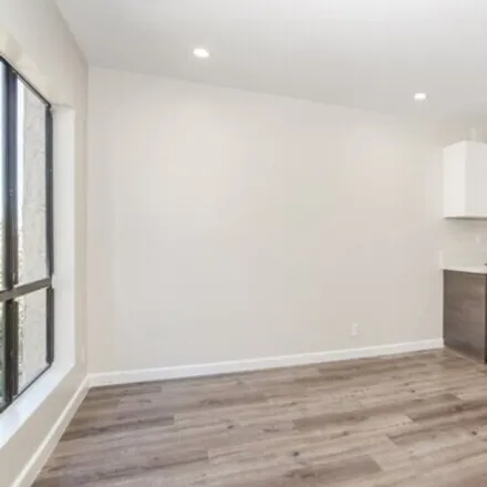 Image 4 - 1747 North Fuller Avenue, Los Angeles, CA 90046, USA - Condo for rent