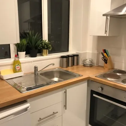 Rent this 1 bed apartment on Euston Road in London, NW1 3AN