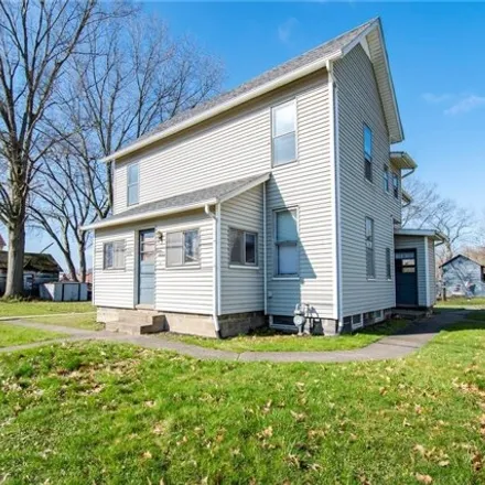 Image 3 - 11301 Walnut Avenue Northeast, Williamsport, Alliance, OH 44601, USA - House for sale