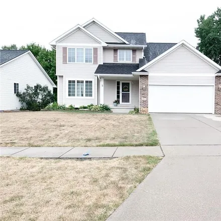 Buy this 5 bed house on 3017 Hart Avenue in Des Moines, IA 50320
