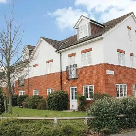 Buy this 1 bed apartment on Kingsway in Horsell, GU21 6NT