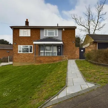 Buy this 4 bed house on Chantry Crescent in Stanford-le-hope, Essex
