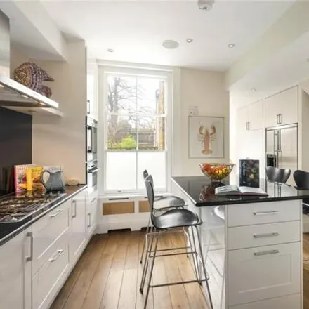 Image 3 - 150 Ifield Road, London, SW10 9AR, United Kingdom - Townhouse for sale