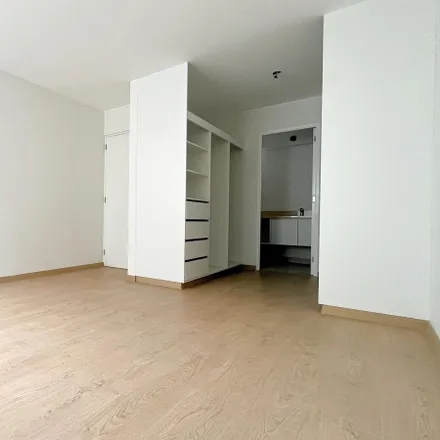 Buy this 14 bed apartment on Jirón Luis Pasteur in Lince, Lima Metropolitan Area 51015