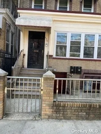 Rent this 3 bed house on 576 Wyona Street in New York, NY 11207